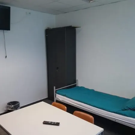 Apartment 2-3 Bett Zimmer Mit Gemeinschaftsbad30 Elmenhorst/Lichtenhagen